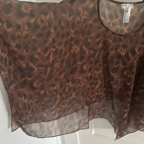 Free People Angel Wing Poncho in Leopard Print O/S - Picture 6 of 6